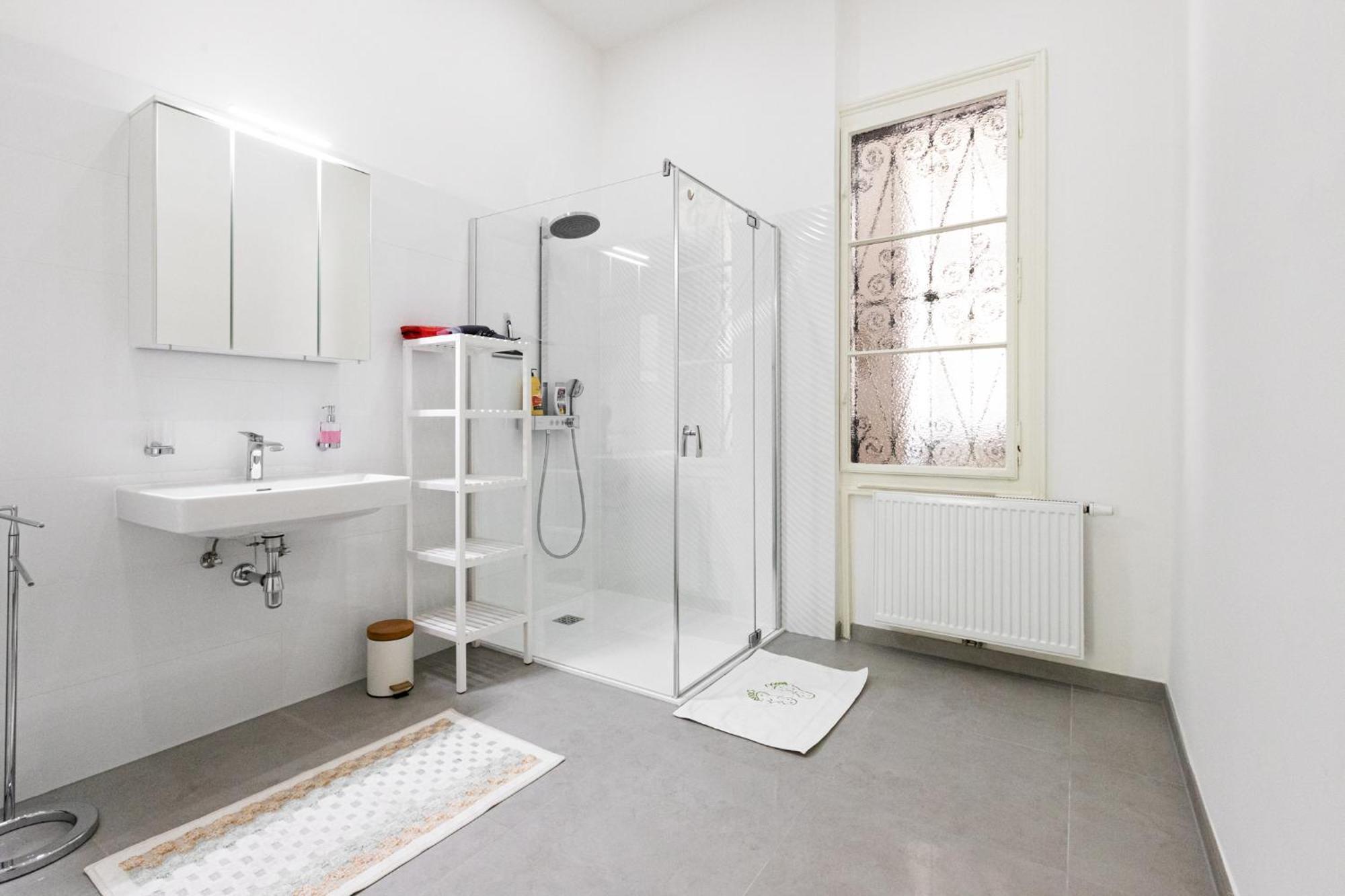 Stilvolle 2 Zimmer Apartment Im Wiener Altbaustil Nahe Donaukanal Luaran gambar